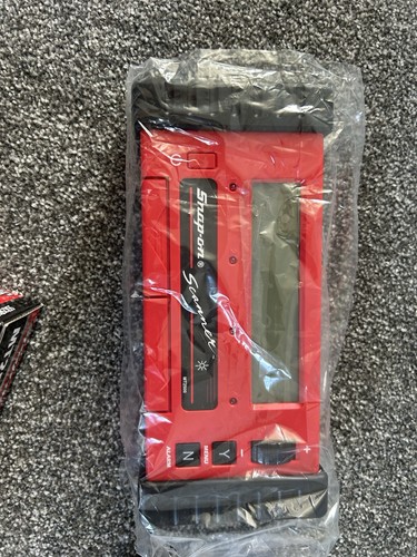 Mt2500 digital alarm clock - digital, red