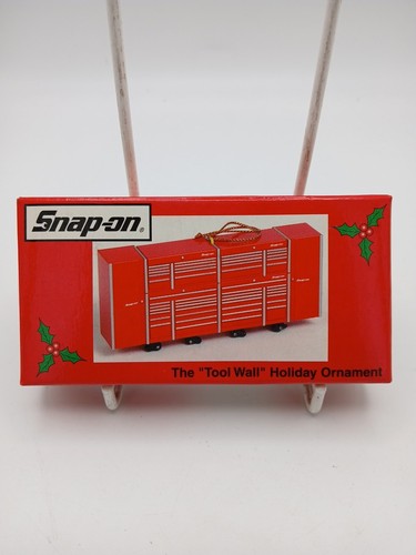 Snap the tool - "tool, wall"