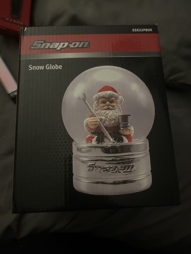 Snap snow globe christmas - globe,
